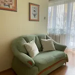Apartament Trzymaj